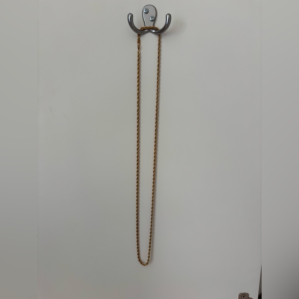 Elegant Gold Necklace
